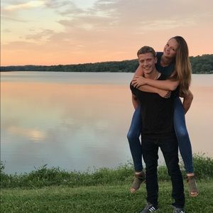 Meet your Posher, Olivia